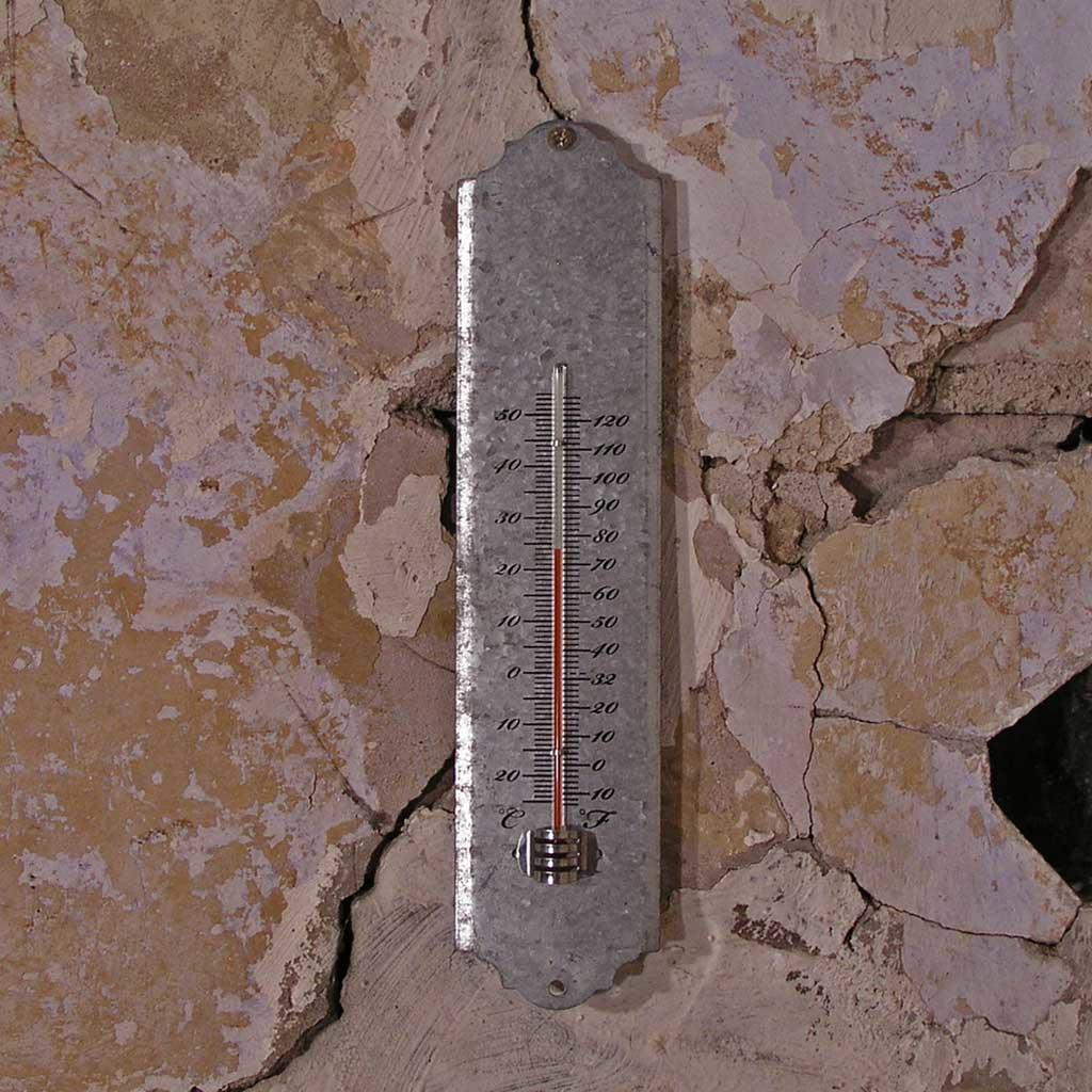 Outdoor thermometer rust resistant zinc Fahrenheit and Celsius