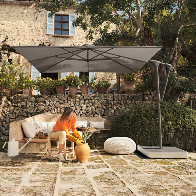 Sunwing Casa Rectangular Cantilever Parasol