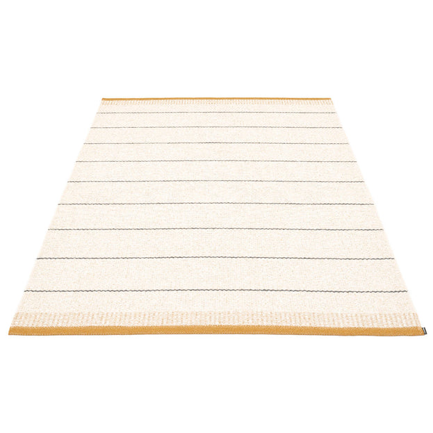 Belle Large Outdoor Rugs