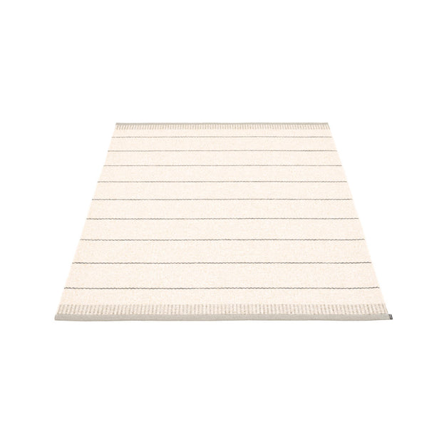 Belle Outdoor Rugs