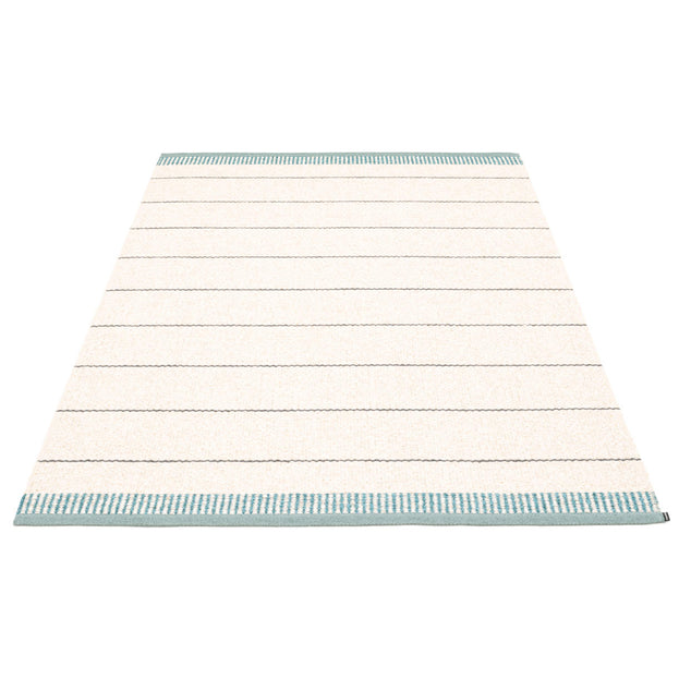 Belle Large Outdoor Rugs