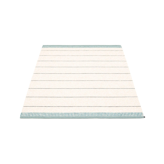 Belle Outdoor Rugs