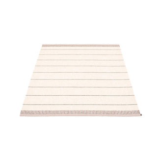 Belle Outdoor Rugs