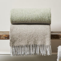 Cosy Pure Wool Throws