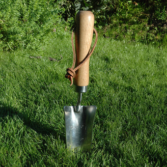 Traditional Garden Trowel