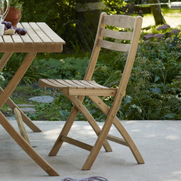 Selandia Folding Dining Chairs