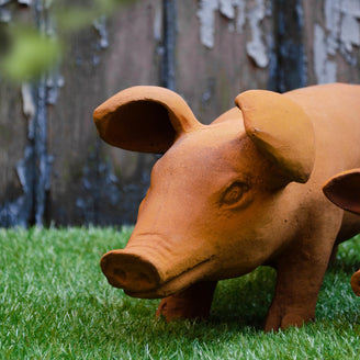 Rusty Garden Pigs (7080170782780)