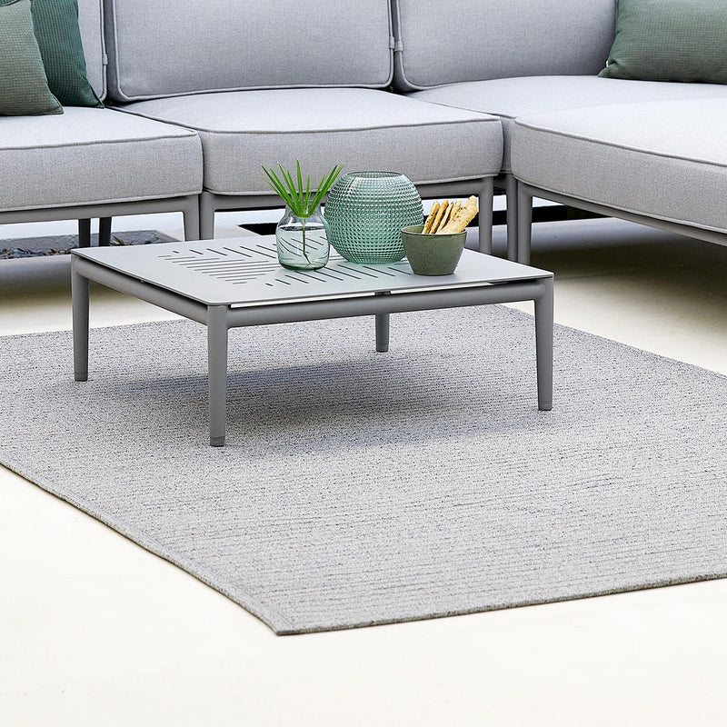 /products/dot-outdoor-rectangular-carpet