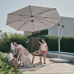 Sunwing Casa Round Cantilever Parasols