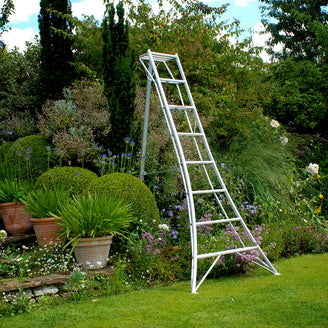 Niwaki Tripod Ladders (4649193504828)